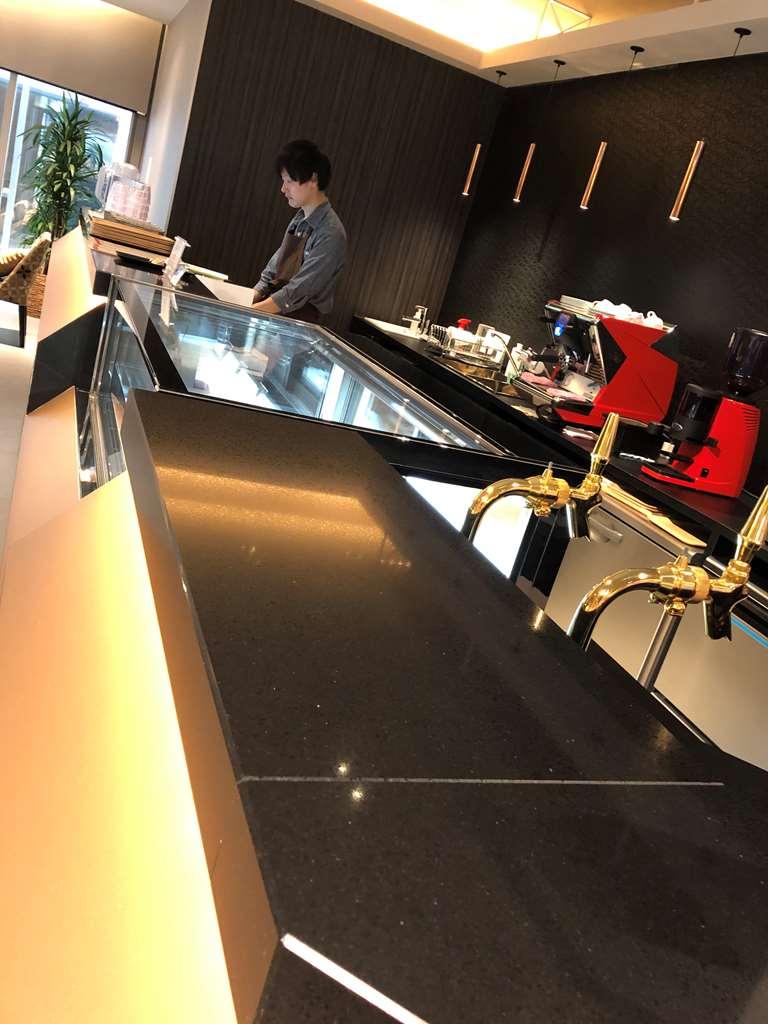 Noku Osaka Hotell Restaurang bild